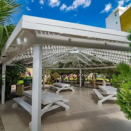 Апартаменты Remus Pool In Caesar &